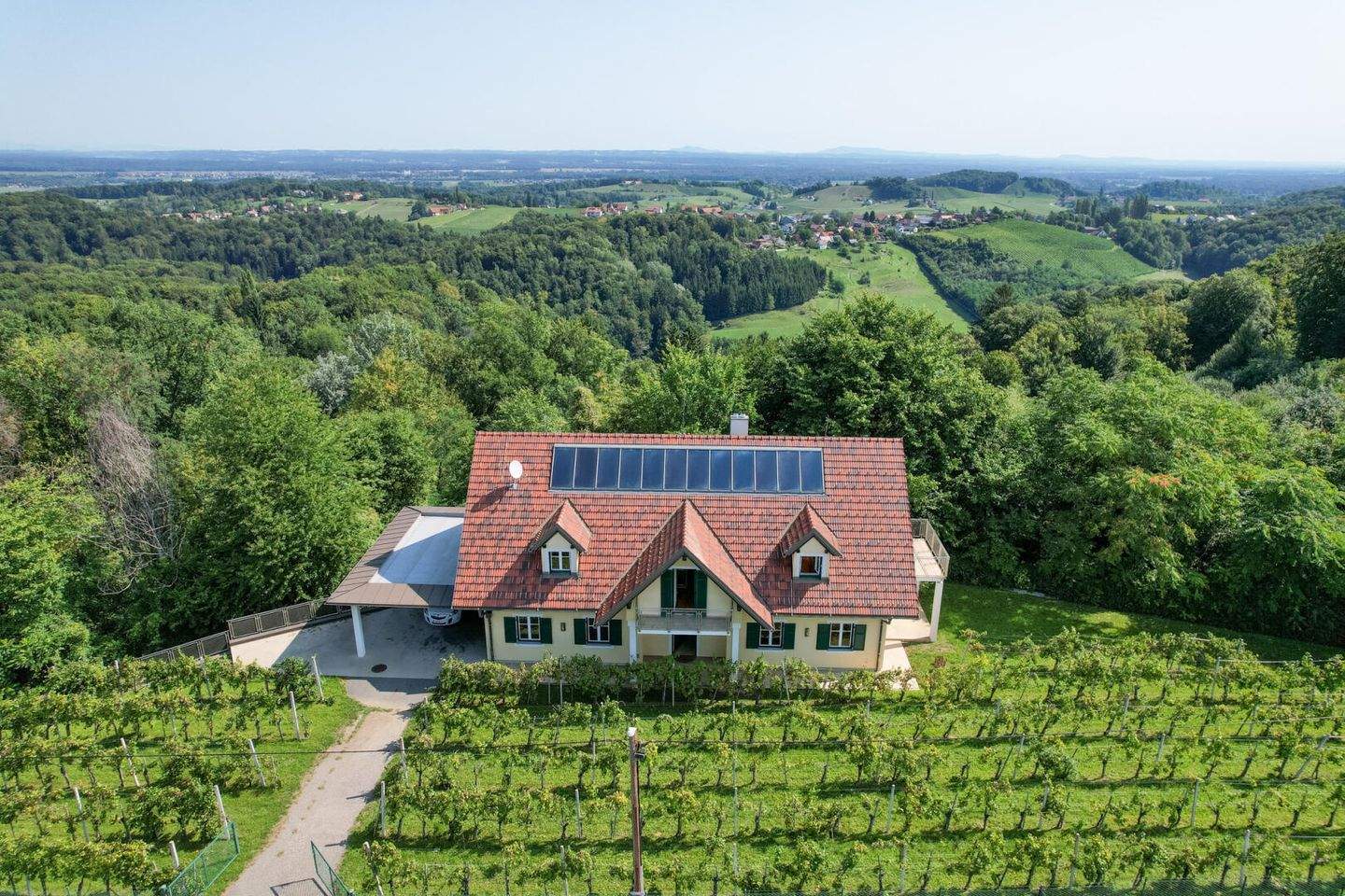 5-salle Châteaux à Ehrenhausen an der Weinstrasse, Austria No. 231222