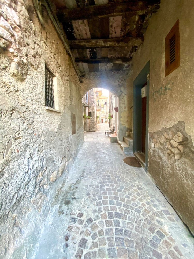 4-Zimmer Doppelhaus in Norma, Italy, Nr. 161329