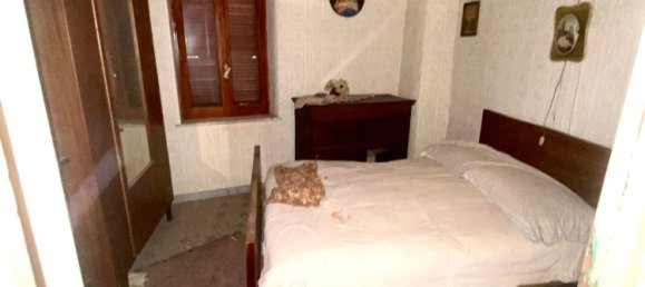 4-Zimmer Doppelhaus in Norma, Italy, Nr. 161329 2