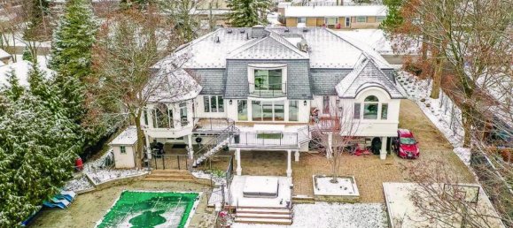 4 bedrooms House in Dundas, Canada No. 912 9