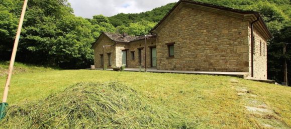 6 rooms House in Borgo Val di Taro, Italy No. 116671 4