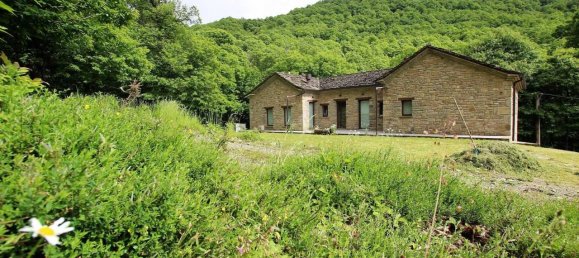 6 rooms House in Borgo Val di Taro, Italy No. 116671 12
