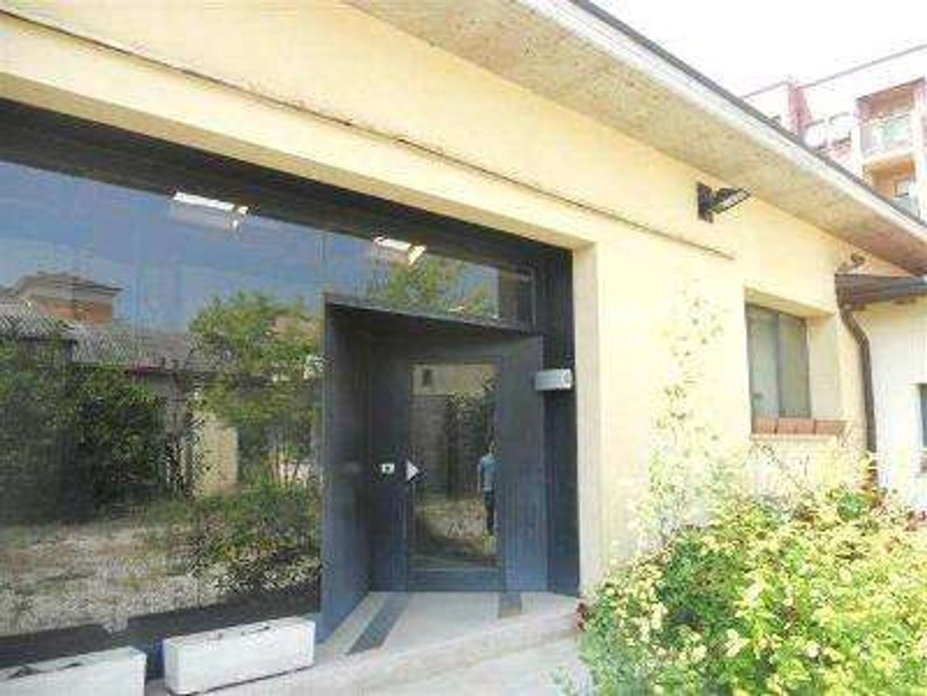 520m² Office in Brescia, Italy No. 142431