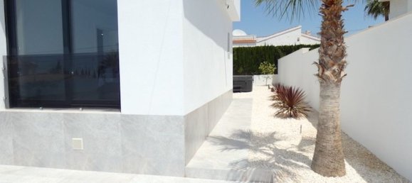 Вилла с 4 спальнями в Сьюдад Кесада, Испания № 183525 7