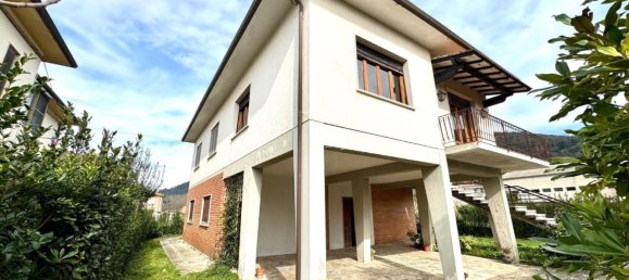 Вилла с 7 комнатами в Сан Джулиано Терме, Италия № 39078 2