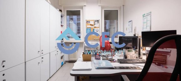 1-salle Propriété commerciale à Cologno Monzese, Italy No. 327552 16