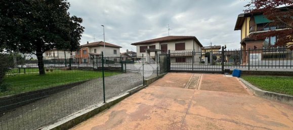 3 rooms Villa in Pontoglio, Italy No. 7047 13