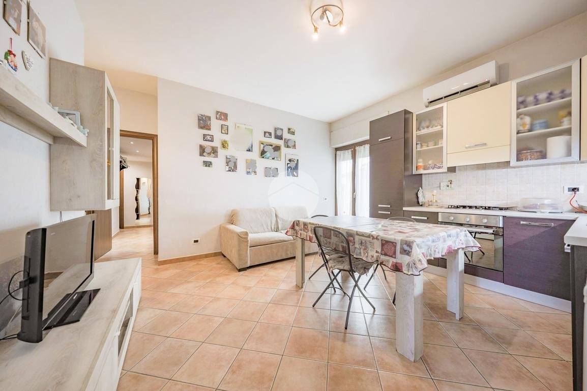 2 bedrooms Apartment in Rome, Italy No. 47728