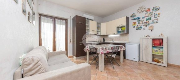 2 bedrooms Apartment in Rome, Italy No. 47728 5