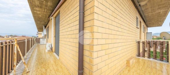 2 bedrooms Apartment in Rome, Italy No. 47728 9