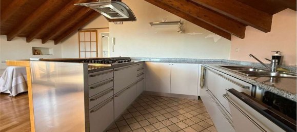 3 غرف نوم بانتهاوس في Como, Italy رقم 361933 10