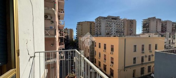 4 bedrooms Apartment in Torre Annunziata, Italy No. 381186 2