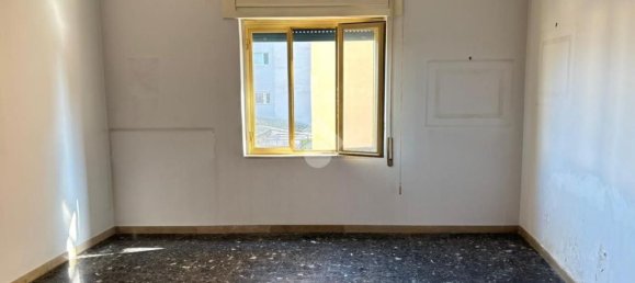 4 bedrooms Apartment in Torre Annunziata, Italy No. 381186 4