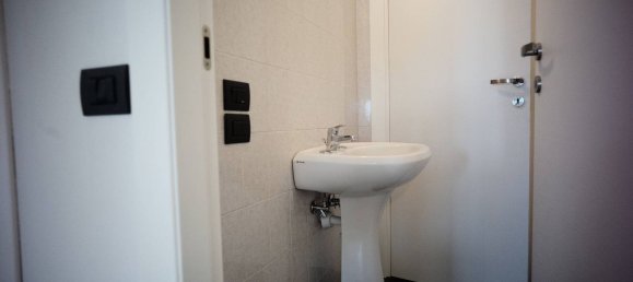 Escritório em Treviso, Italy 155 m² N.º 176977 6