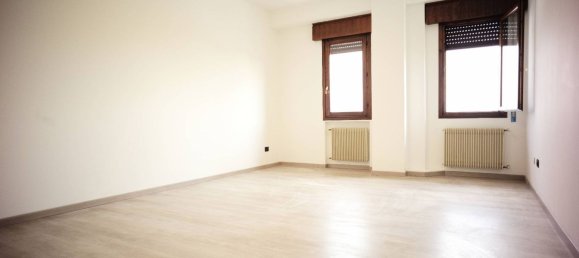 Escritório em Treviso, Italy 155 m² N.º 176977 7