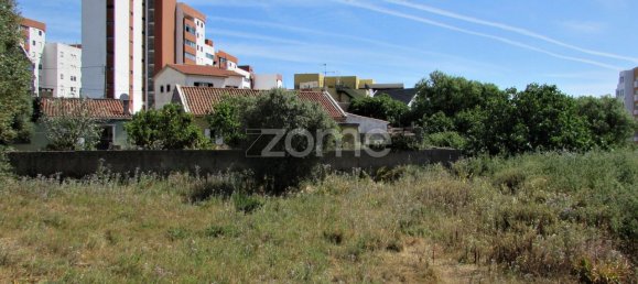 Terreno en Cascais, Portugal 3200 m² No. 74772 5