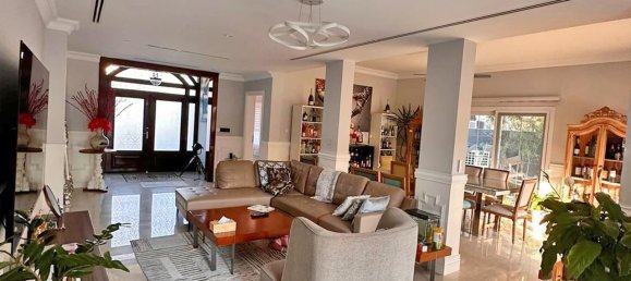 5 Schlafzimmer Villa in Meadows, UAE, Nr. 109713 3