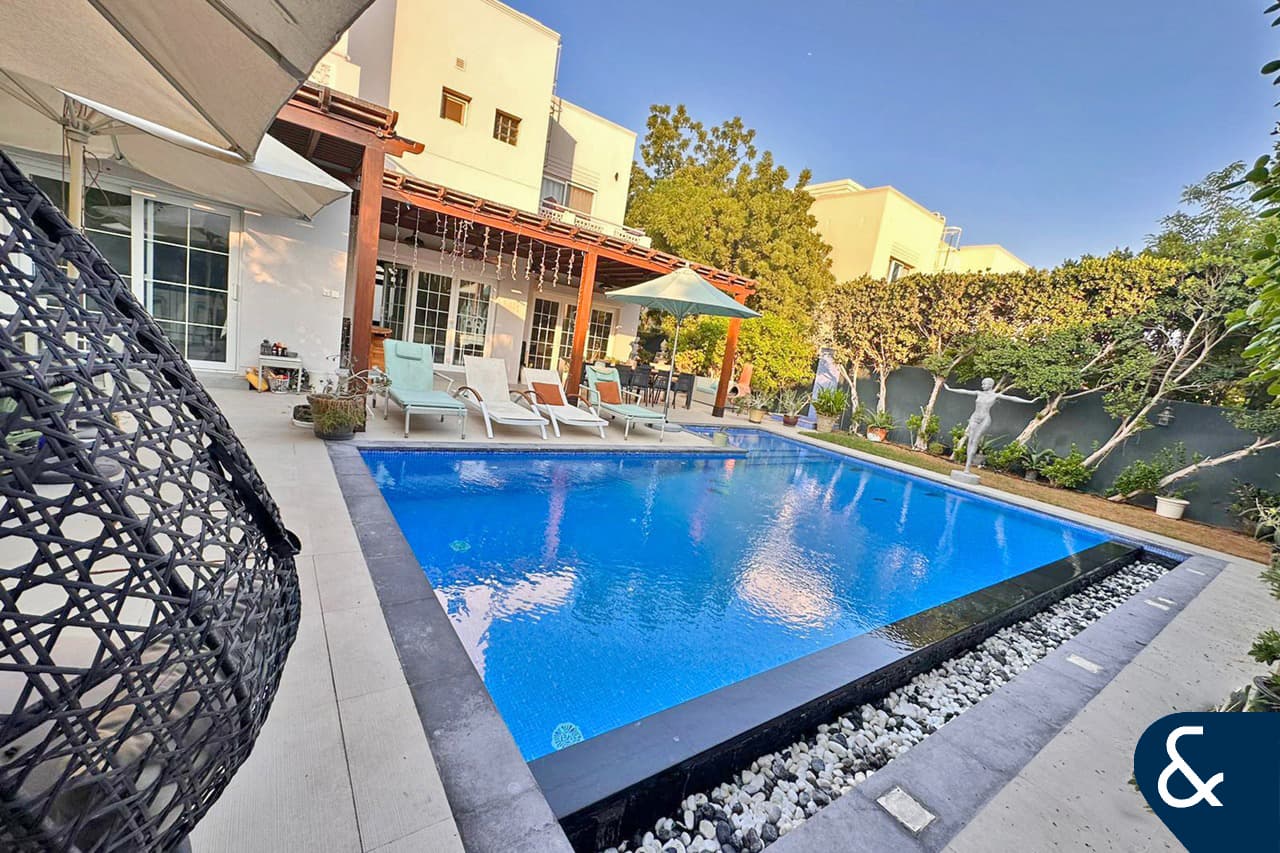 5 Schlafzimmer Villa in Meadows, UAE, Nr. 109713