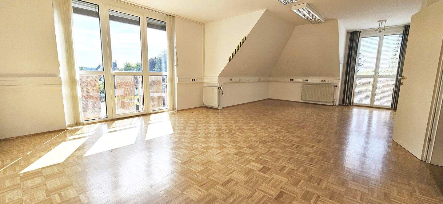 278m² Office in Gleisdorf, Austria No. 253989