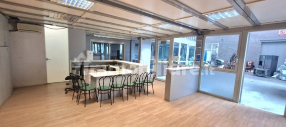 Склад 1800м² в Опера, Италия № 260252 4