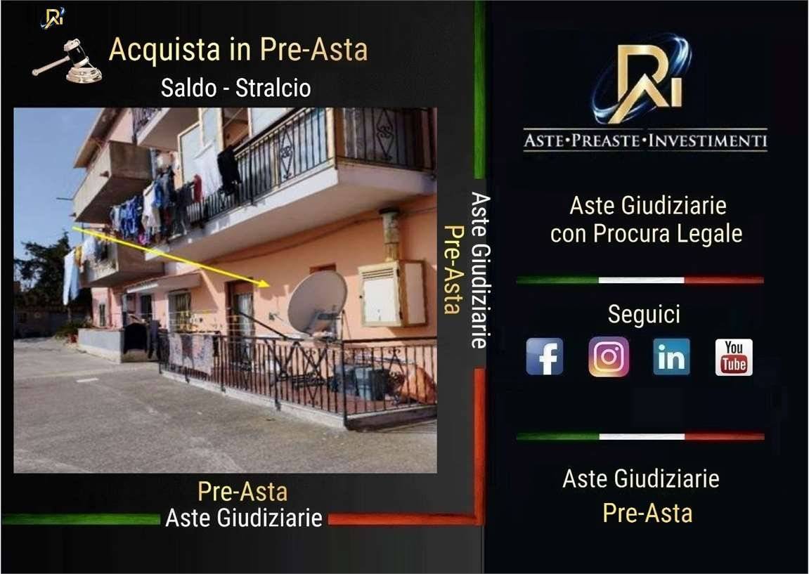 Квартира с 3 спальнями в Катандзаро, Италия № 186107