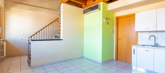 Квартира с 1 спальней в Лайнате, Италия № 330737 4