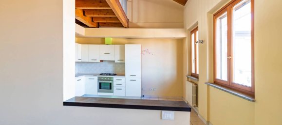 Квартира с 1 спальней в Лайнате, Италия № 330737 2