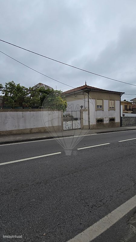 3 Schlafzimmer Haus in Ermesinde, Portugal, Nr. 221454