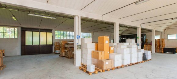 3 rooms Warehouse in Samarate, Italy No. 79882 10