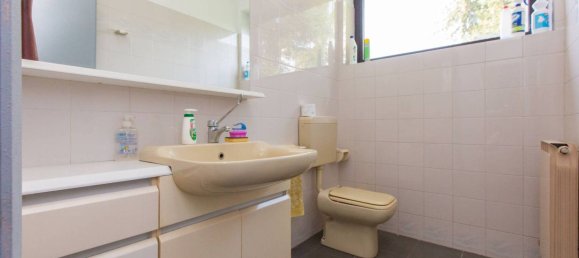 3 rooms Warehouse in Samarate, Italy No. 79882 17