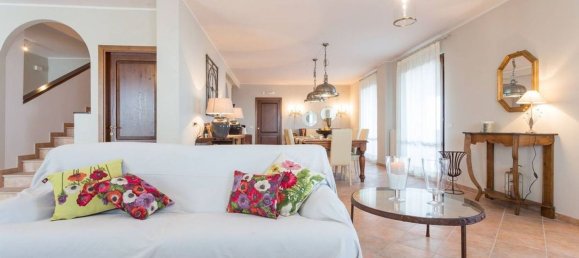 5 rooms Villa in Passignano sul Trasimeno, Italy No. 55658 6