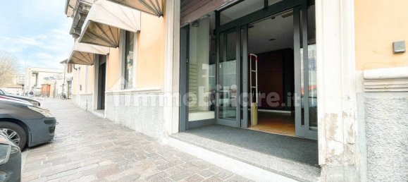 Imóvel comercial de 3 divisões em Borgomanero, Italy N.º 89574 11