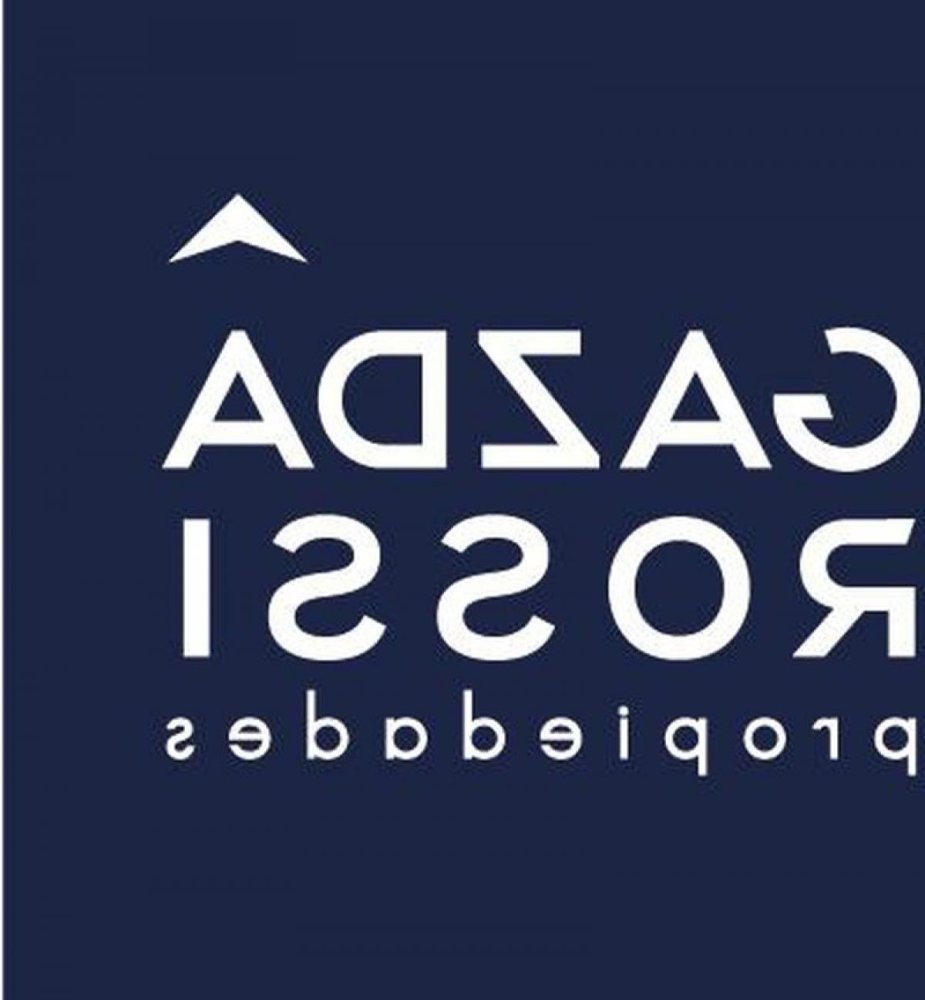  Commercial property in Almirante Brown, Argentina No. 109599