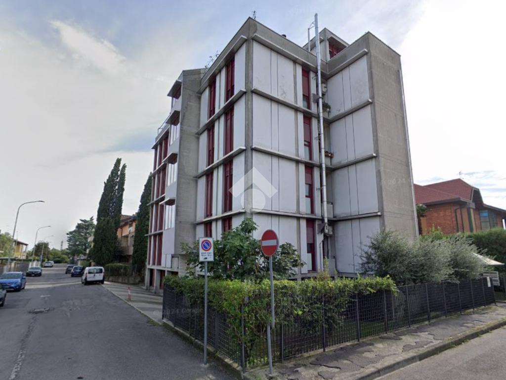 1 bedroom Apartment in Desio, Italy No. 324797