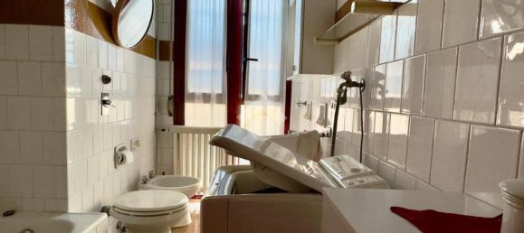 1 bedroom Apartment in Desio, Italy No. 324797 9