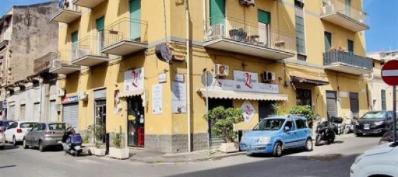 Apartamento de 5 habitaciónes en Catania, Italy No. 290449 3