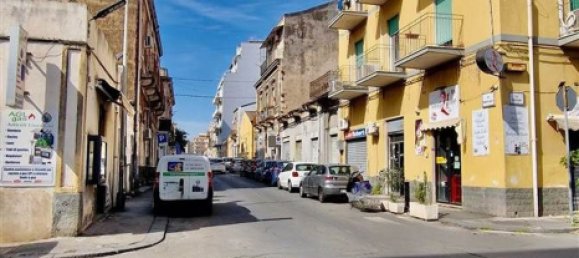 Apartamento de 5 habitaciónes en Catania, Italy No. 290449 4