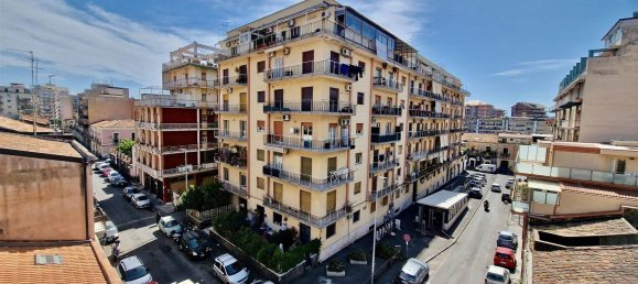 Apartamento de 5 habitaciónes en Catania, Italy No. 290449 40