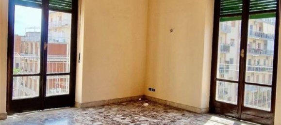 Apartamento de 5 habitaciónes en Catania, Italy No. 290449 19