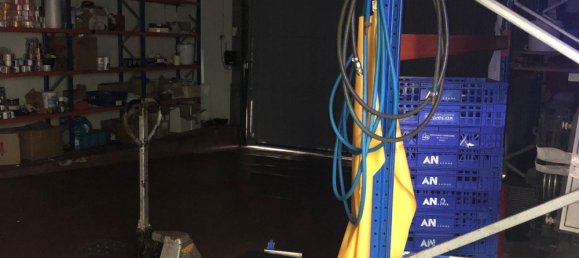 990m² Warehouse in Camargo, Spain No. 149850 32