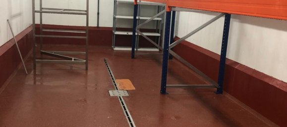 990m² Warehouse in Camargo, Spain No. 149850 33