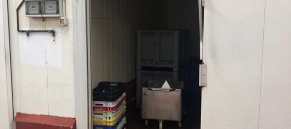 990m² Warehouse in Camargo, Spain No. 149850 3