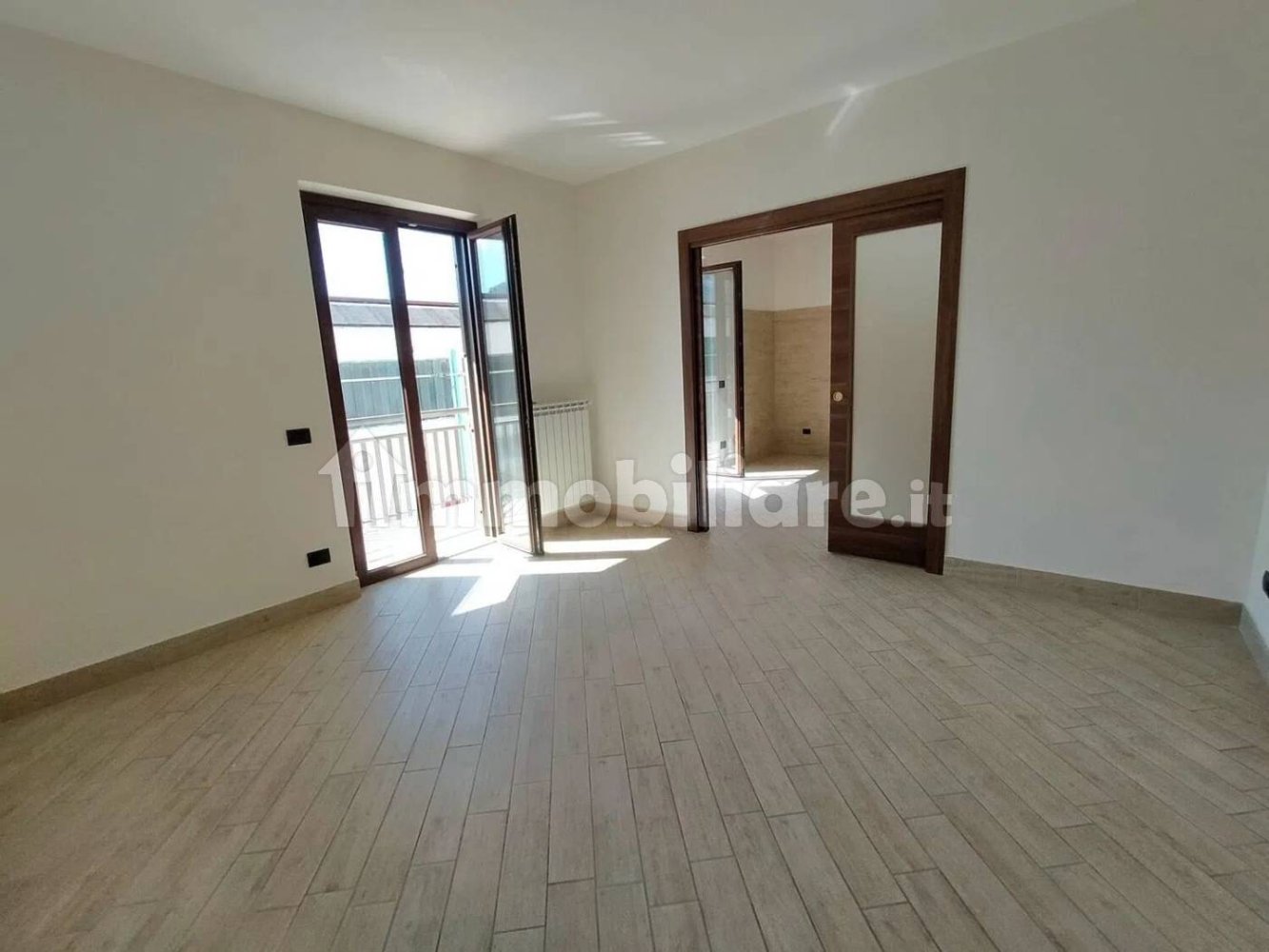 4 chambres Appartement à Santa Maria a Vico, Italy No. 145630