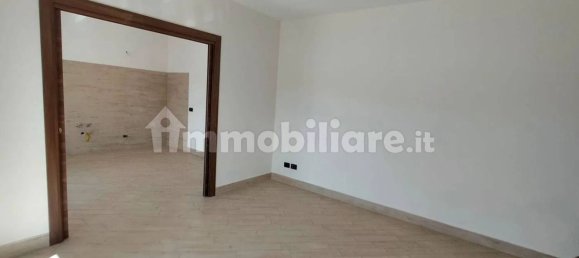 4 chambres Appartement à Santa Maria a Vico, Italy No. 145630 3