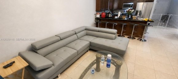 3 dormitorios villa en venta en Miami, Miami-Dade, Florida, USA № 615214 7