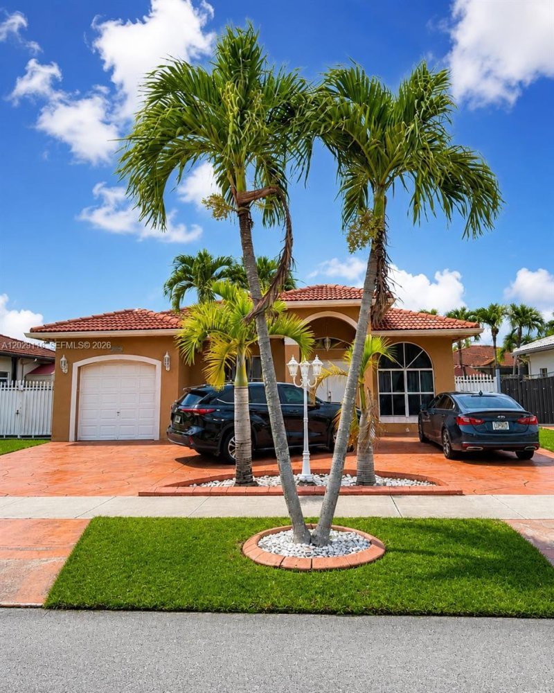 3 dormitorios villa en venta en Miami, Miami-Dade, Florida, USA № 615214