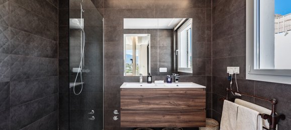 3 غرف نوم بانتهاوس في Marbella, Spain رقم 135346 11