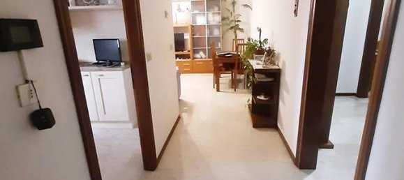 4 rooms House in Argenta, Italy No. 31990 5