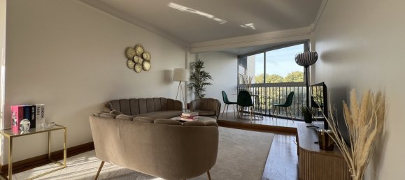 Apartamento de 3 dormitorios en Yvelines, France No. 124608 2