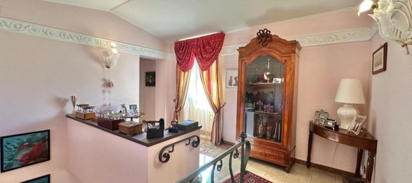 6 bedrooms Villa in Velletri, Italy No. 269148 17